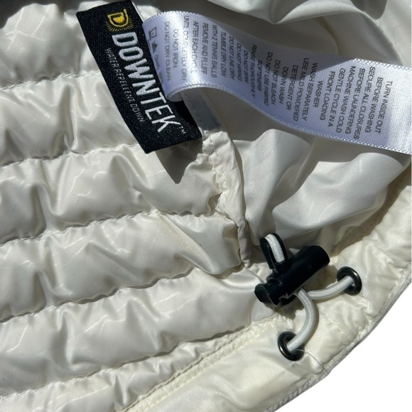 Eastern Mountain Sports White Goose Down Full Zip Puffer Vest + Drawstring, M - Picture 5 of 9